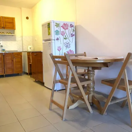 شقة Cosy With Central Seaside Location بورغاس